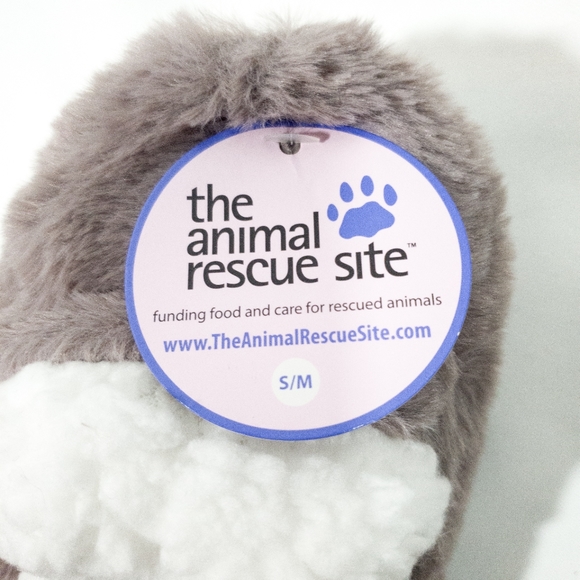 Animal Rescue Site Bunny Pet Slippers - Picture 3 of 4